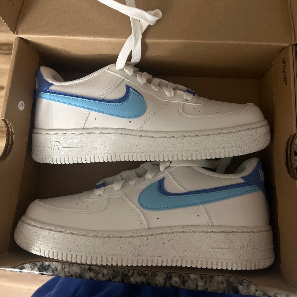 Nike shoes